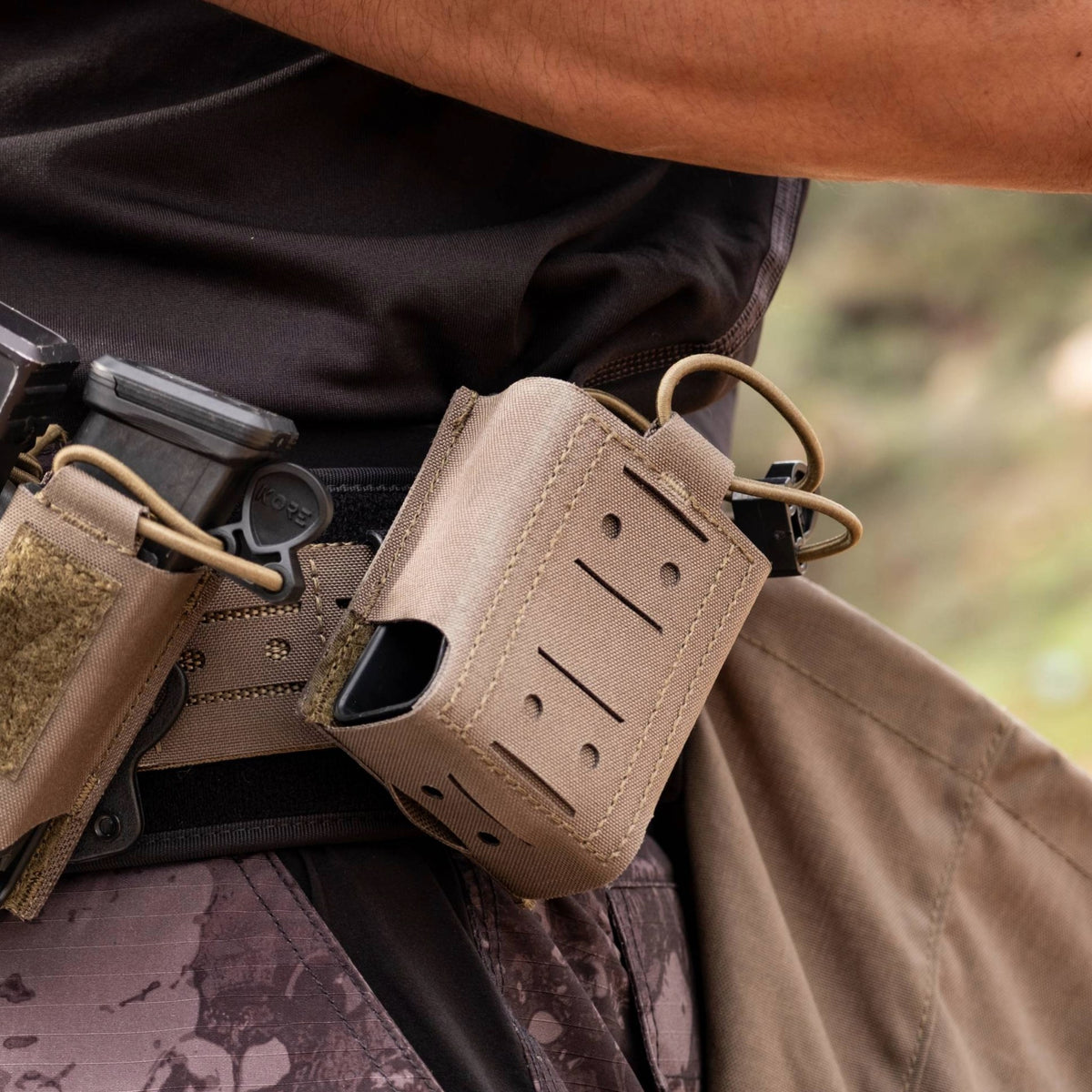 Kore Single AR Pouch Swinger Mount